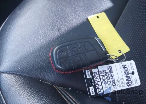 2018 Jeep Compass Limited 4X4 из США, поврежденный, VIN 3C4NJDCB3JT362044